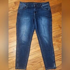 Maurices stretchy straight ankle jeans with hem slits,  size 7/8